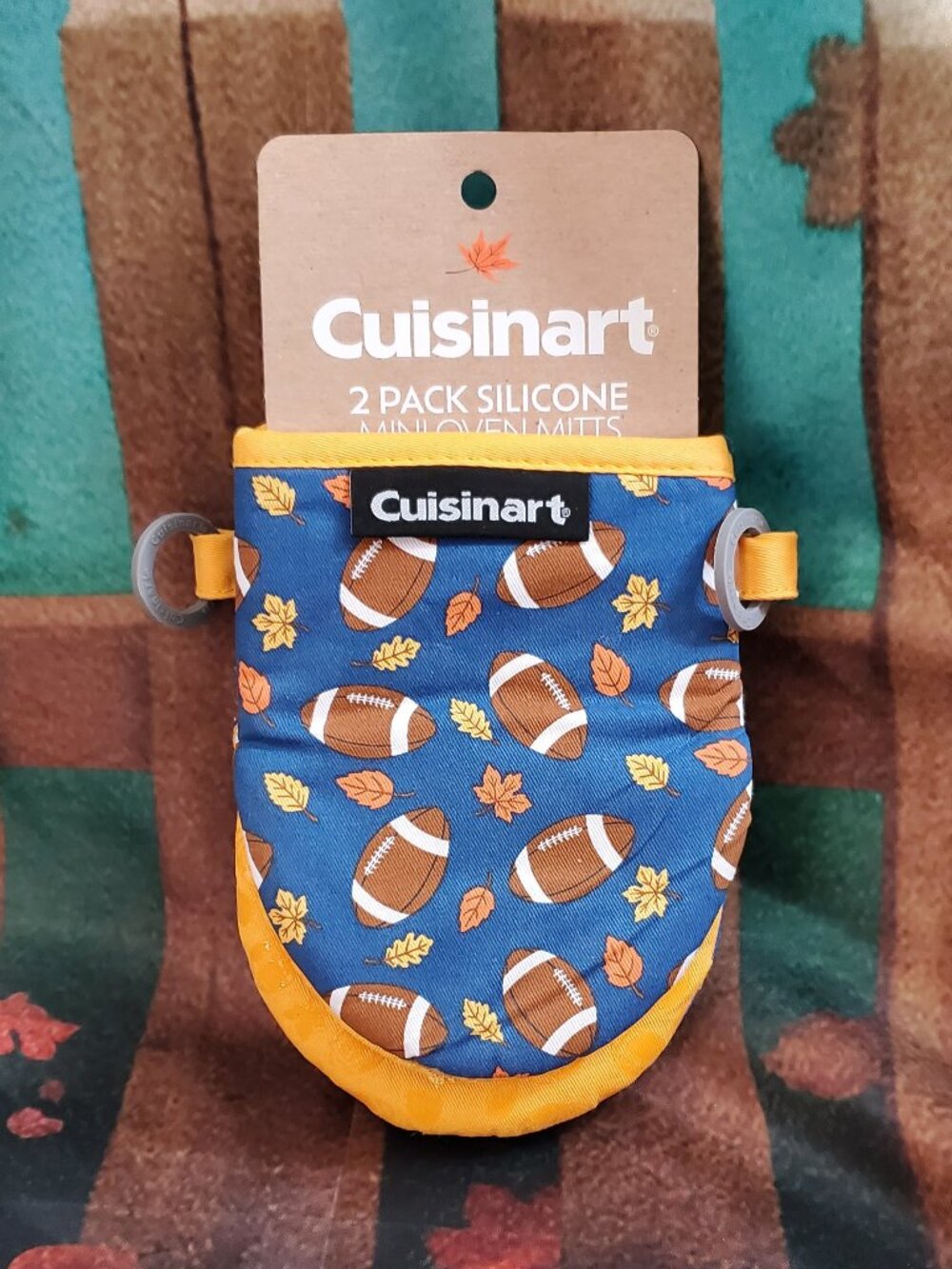 Cuisinart 2-Pack Mini Oven Mitts Heat Resistant Football Theme NWT